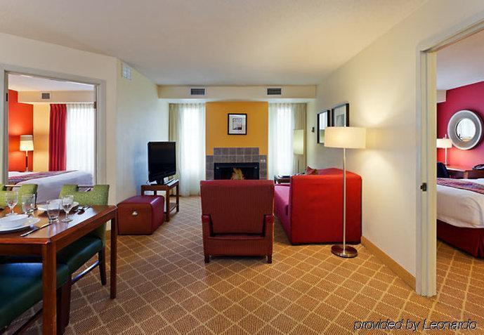 Residence Inn Indianapolis Airport Pokoj fotografie